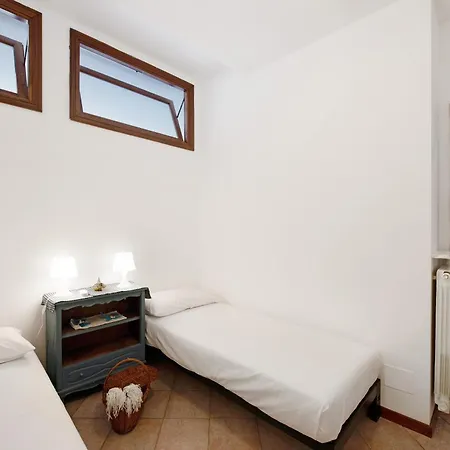 La Finestra Sul Mare Apartment *